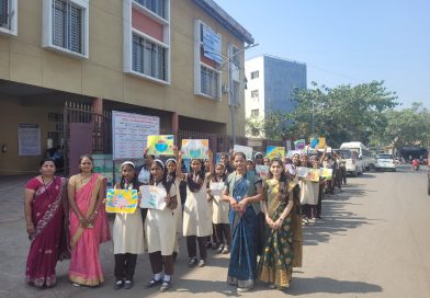 विद्यार्थ्यांची मतदार जागृती रॅली तळेगावात उत्स्फूर्त