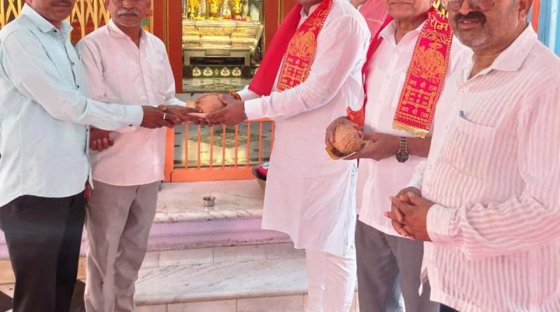 आळंदीत हनुमान जन्मोत्सव दिनी विविध धार्मिक परंपरेने  माऊली मंदिरासह पंचक्रोशीत हनुमान जन्मोत्सव साजरा