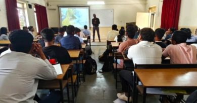 “करिअरच्या यशासाठी संवाद कौशल्यांची धार! विश्वकमल महाविद्यालयात तीन दिवसीय कार्यशाळा उत्साहात”