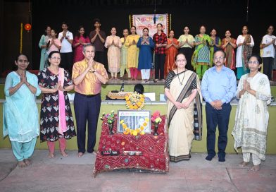 कलापिनी आयोजित नाट्य शिबिराची सांगता प्रेक्षकांनी अनुभवली नृत्य, नाट्य, संगीताच्या अविष्काराची मेजवानी