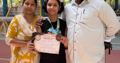 मावळची लेक राष्ट्रीय आइस हॉकी स्पर्धेत झळकणार; कु. सिया शिंदेची महाराष्ट्र संघात दमदार निवड!