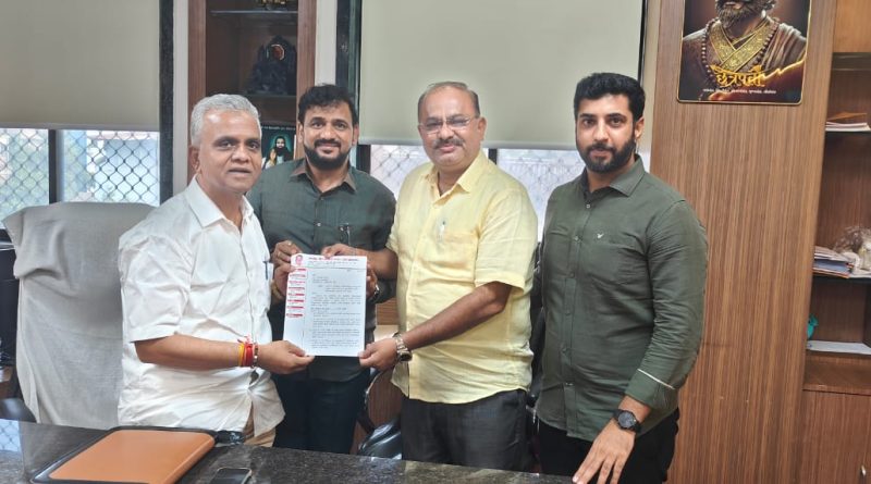 नगरपरिषदेच्या गुणवंत विद्यार्थ्यांना शैक्षणिक मदत द्यावी; जीतूभाई टेलर नगरपरिषदेच्या गुणवंत विद्यार्थ्यांना शैक्षणिक मदत द्यावी; जीतूभाई टेलर