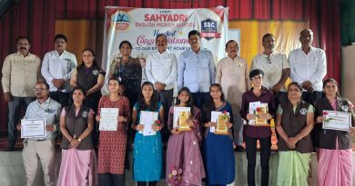 सह्याद्री इंग्लिश मीडियम स्कूलमध्ये गुणवंत विद्यार्थ्यांचा भव्य सत्कार